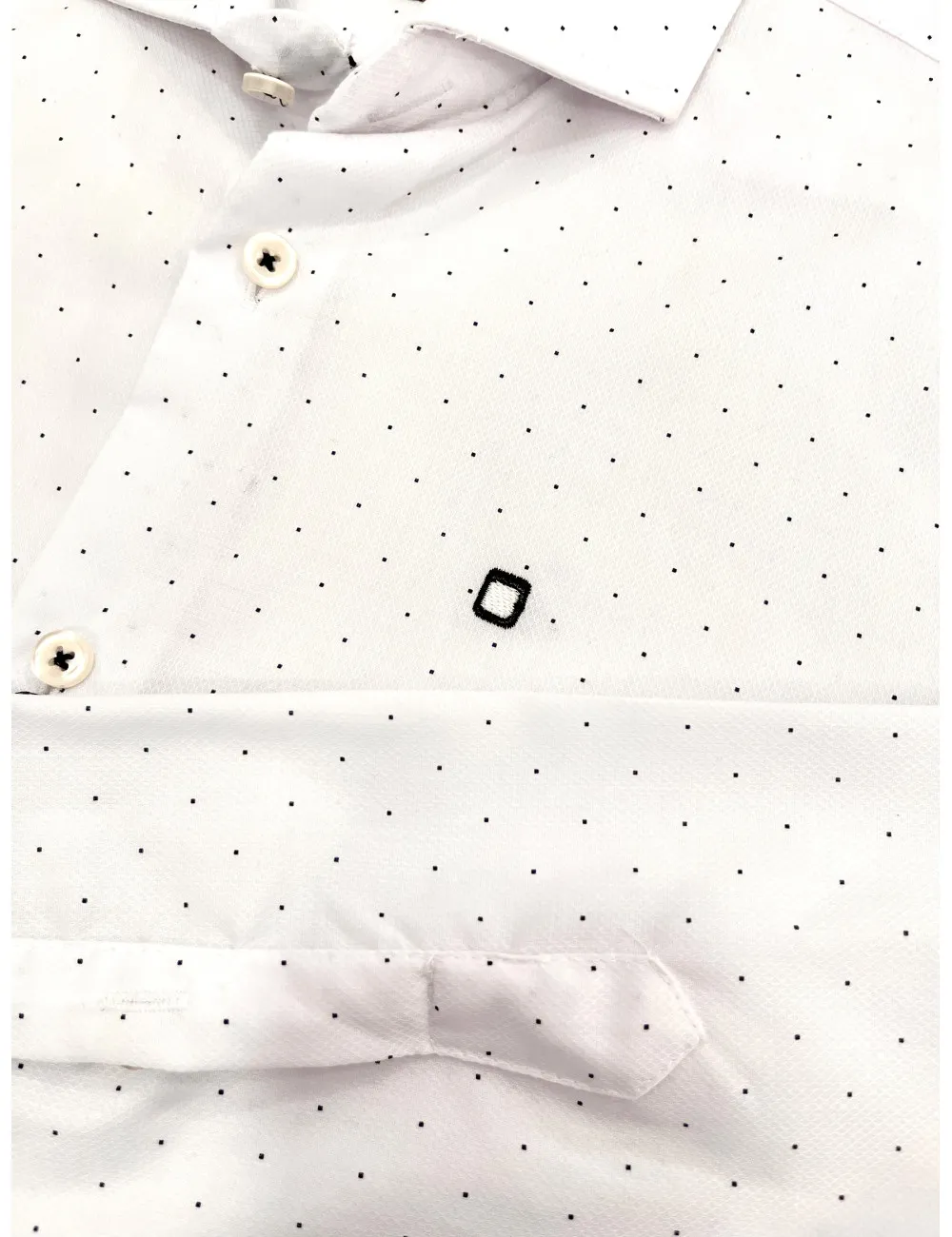 8990 CAMISA ESTRUCTURA ESTAMPADO MICRO TOPO