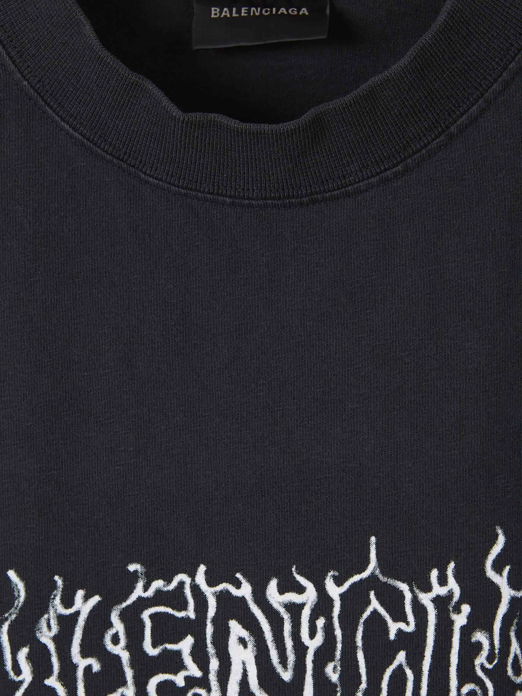 Balenciaga Camiseta Metal Logo