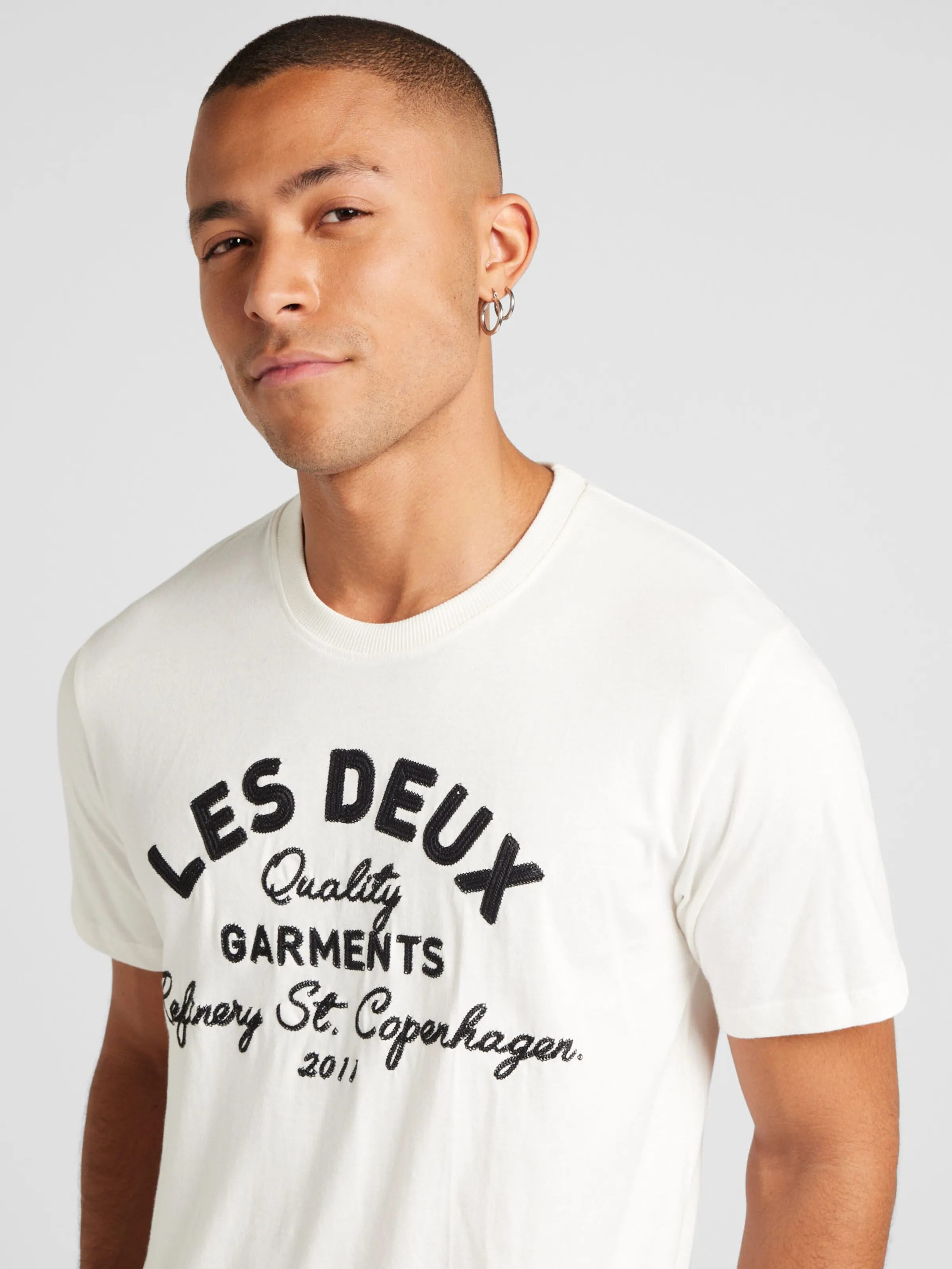 Camiseta 'Barry' Les Deux en Crema