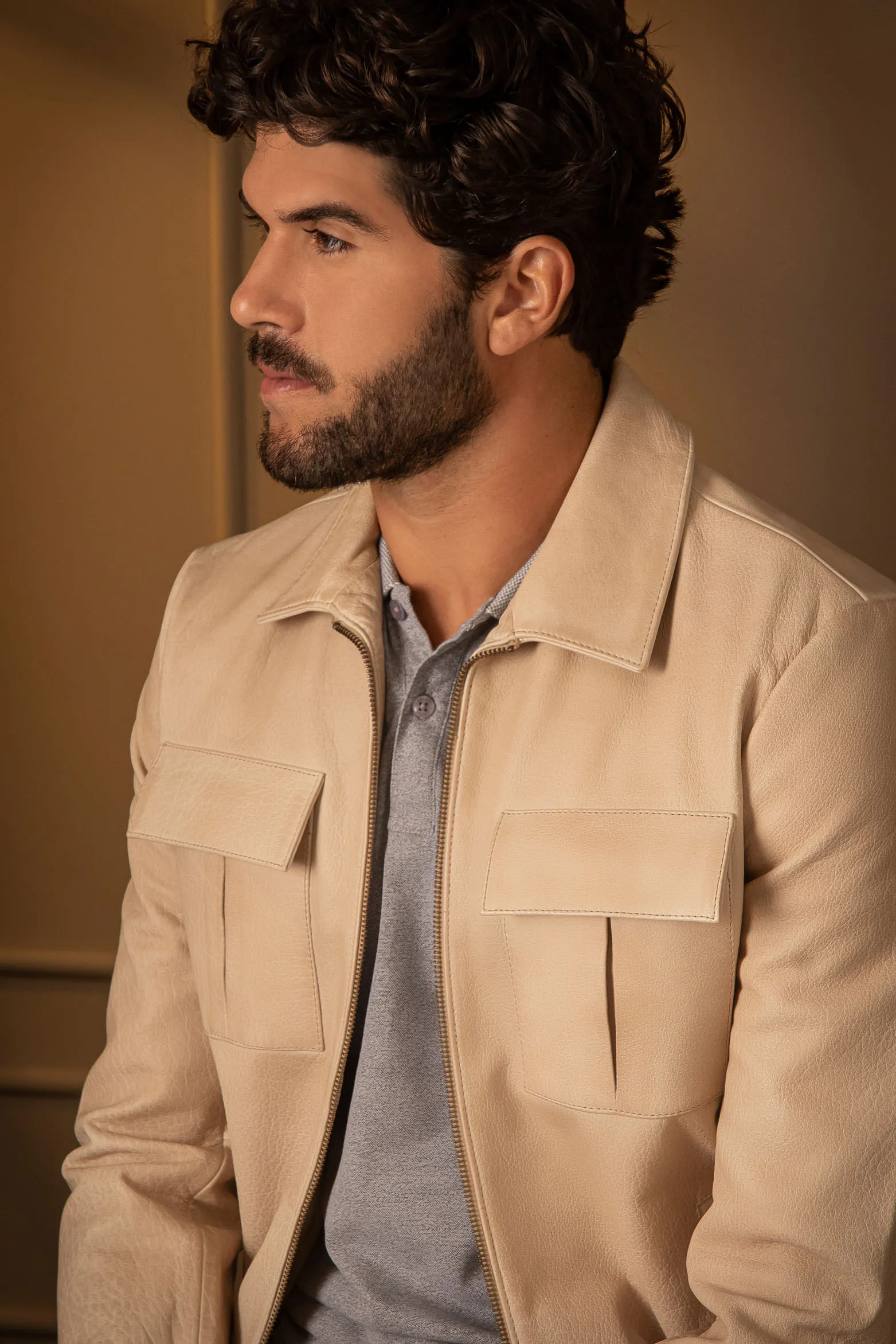 Chaqueta cargo sumapaz de cuero para hombre bolsillos Camel