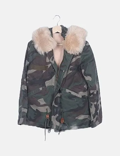 NoName Parka estampado militar capucha pelo