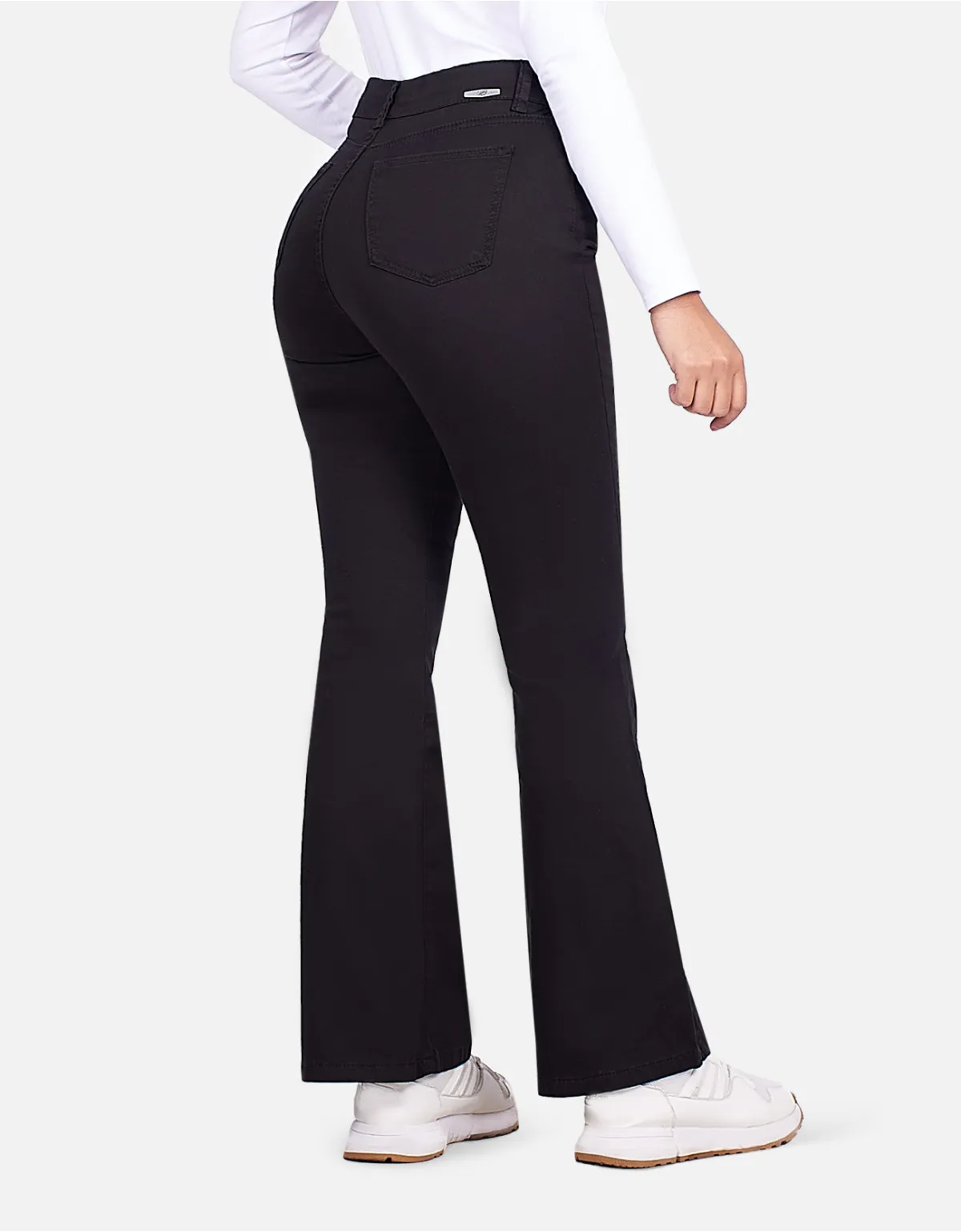 Pantalón flare negro mm