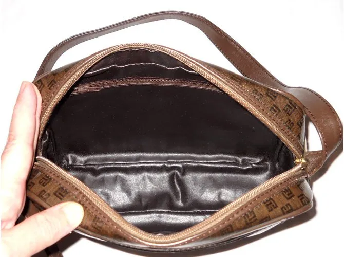 Pierre Balmain Bolsos de mano Castaño 