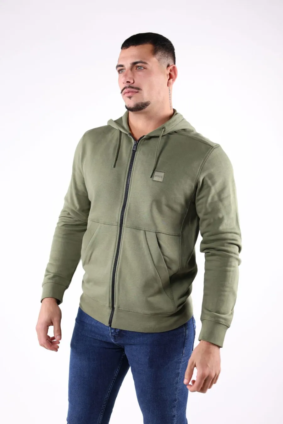 Sudadera verde militar con capucha y cremalleras con minilogo 