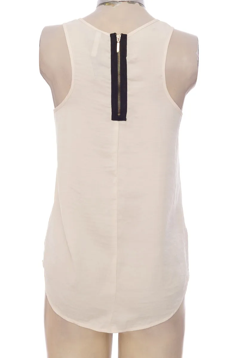 Top / Camiseta color Beige - Stradivarius