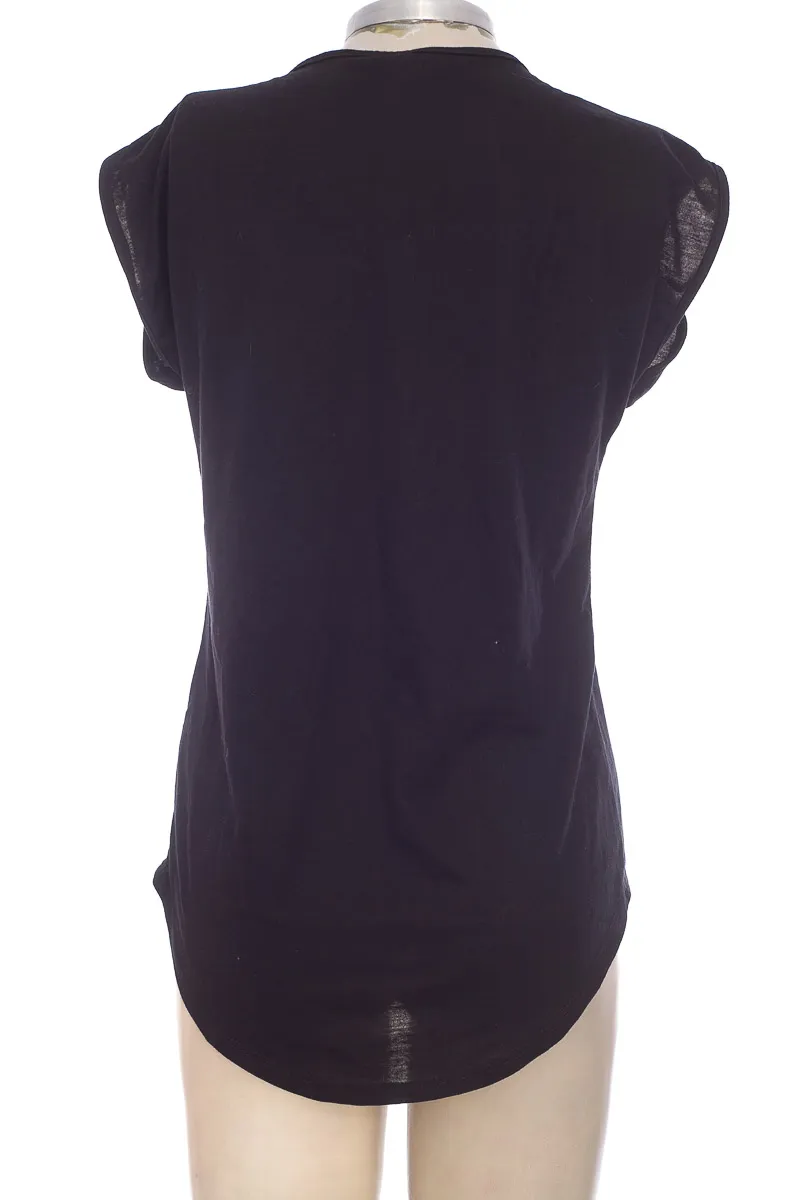 Top / Camiseta color Negro - ALTIVA