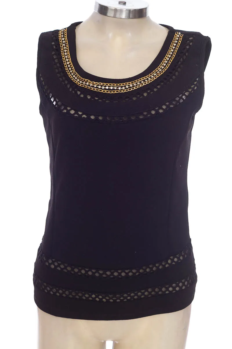 Top / Camiseta color Negro - Arena Azul