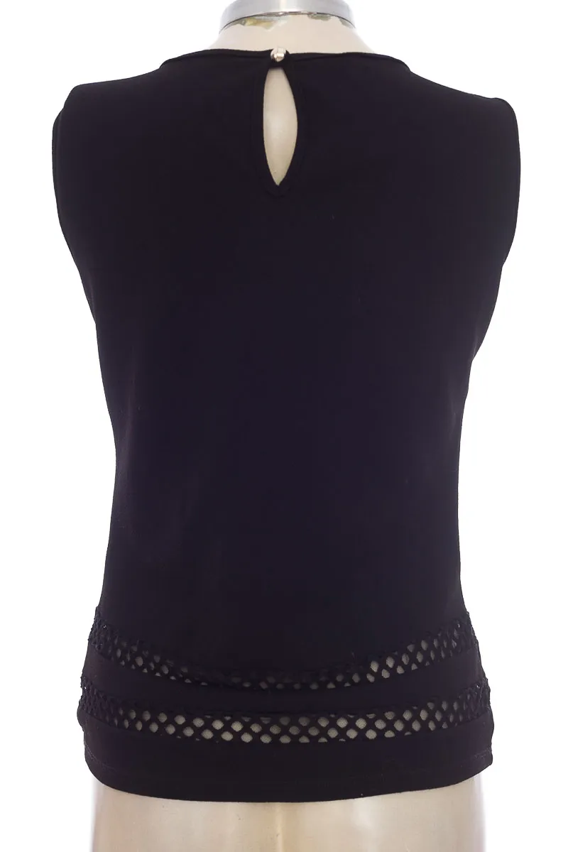 Top / Camiseta color Negro - Arena Azul