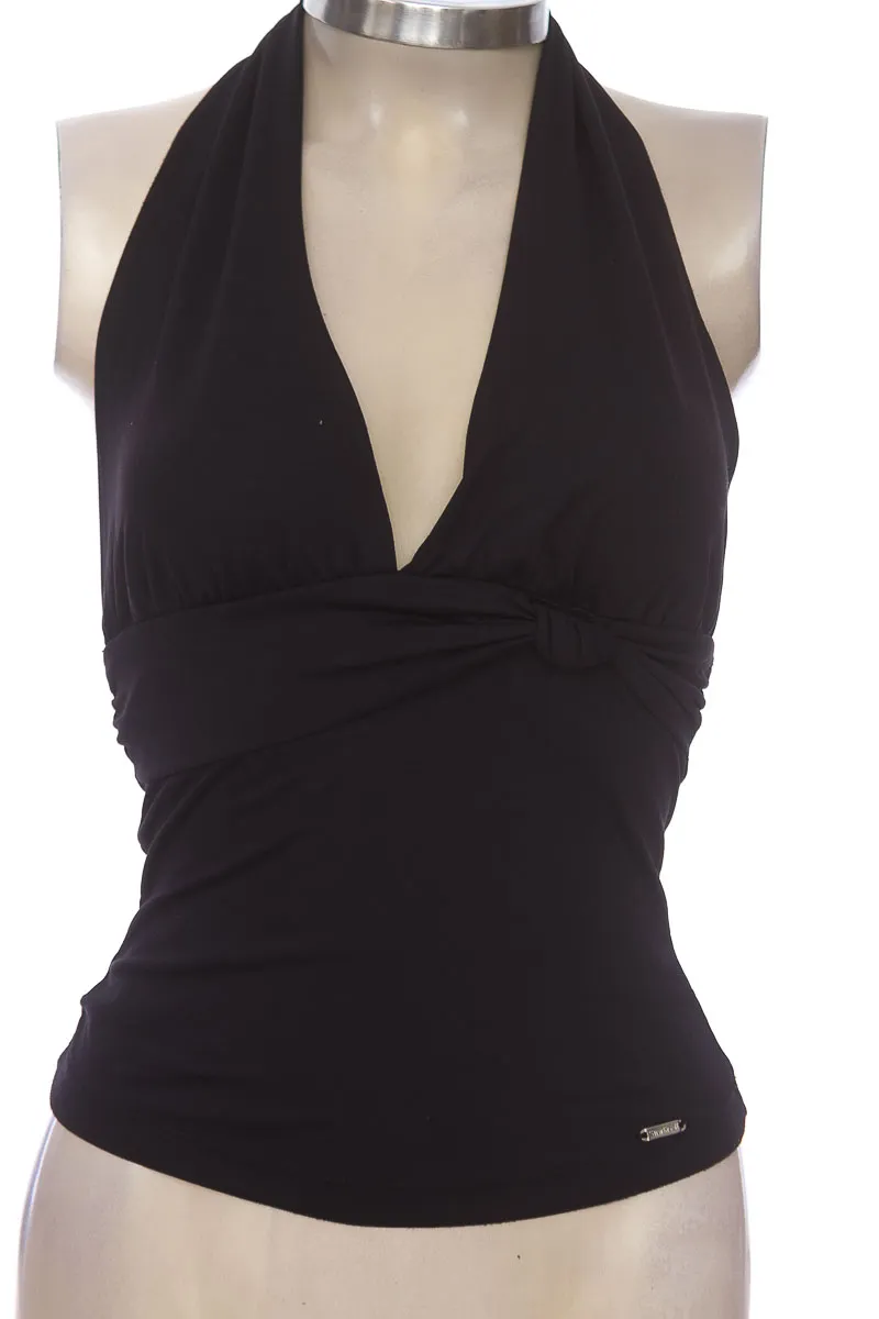 Top / Camiseta color Negro - Studio F